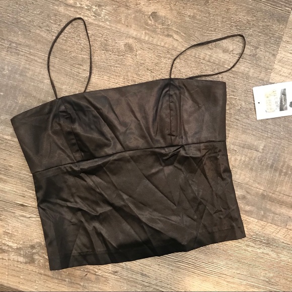 Guess Tops - 🆕✨Guess top